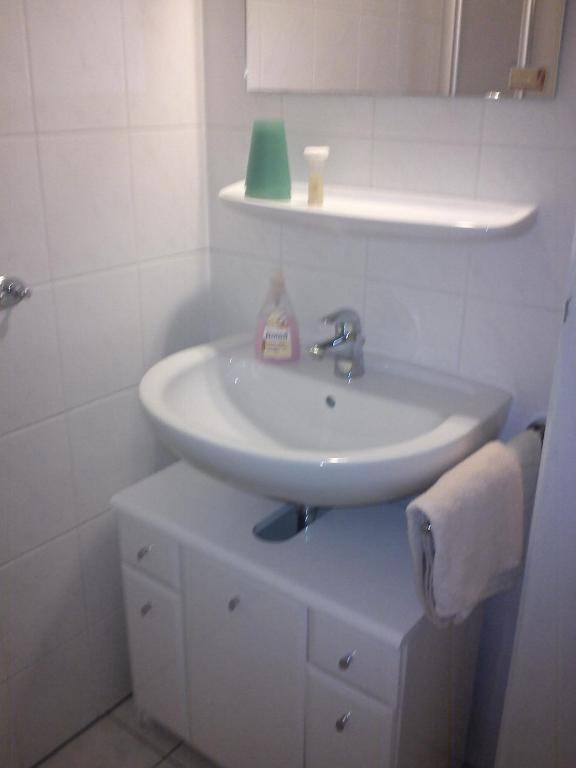 Hotel Zur Kueferschenke Nierstein Rum bild